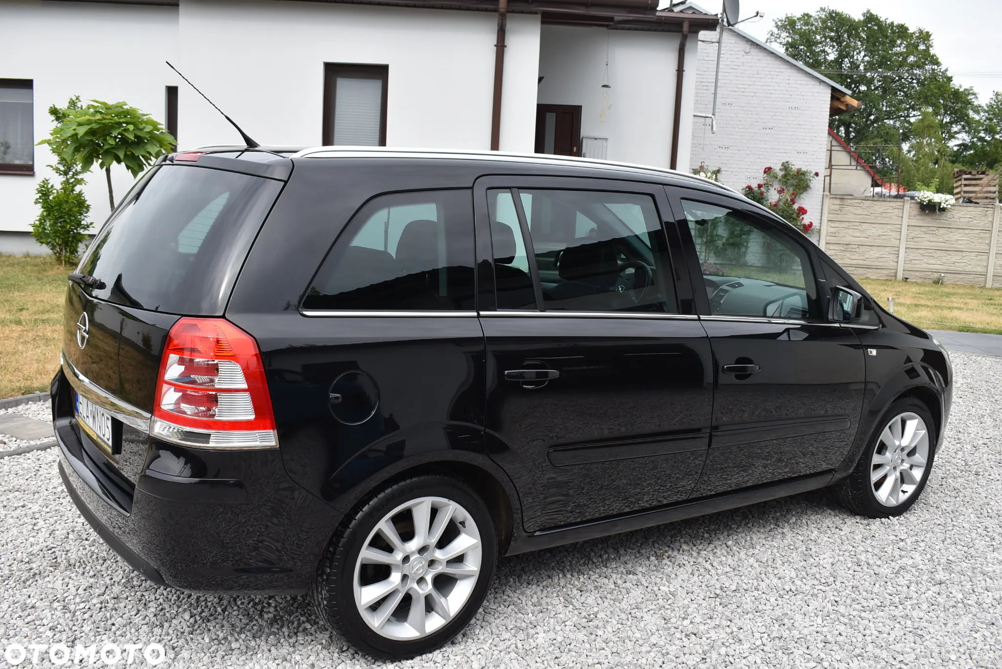 Opel Zafira - 16