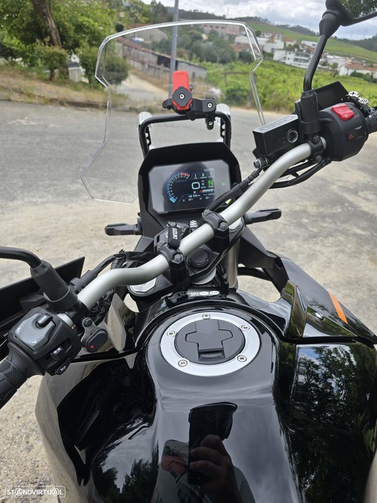 Suzuki v-strom V-Strom 800 SE - 2
