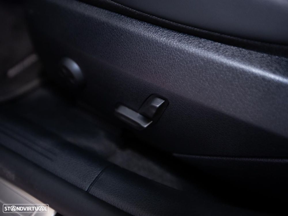 Mercedes-Benz C 180 9G-TRONIC AMG Line Advanced - 19