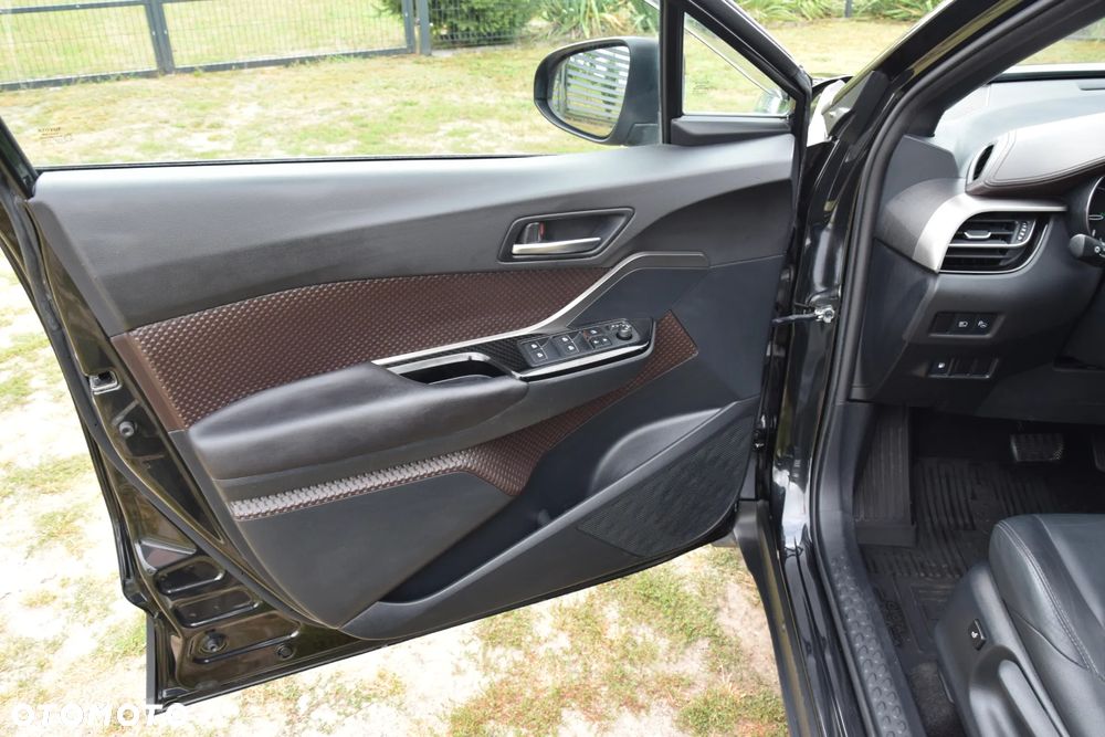 Toyota C-HR Business-Edition - 24