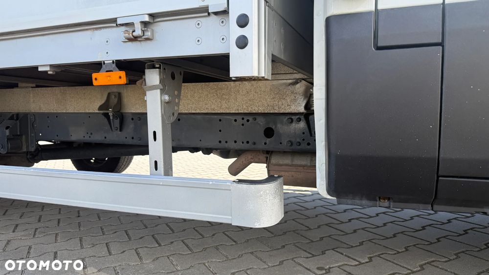 Iveco Daily 35S15 2.3 Diesel 150 KM MT6 Plandeka 8EP - 25