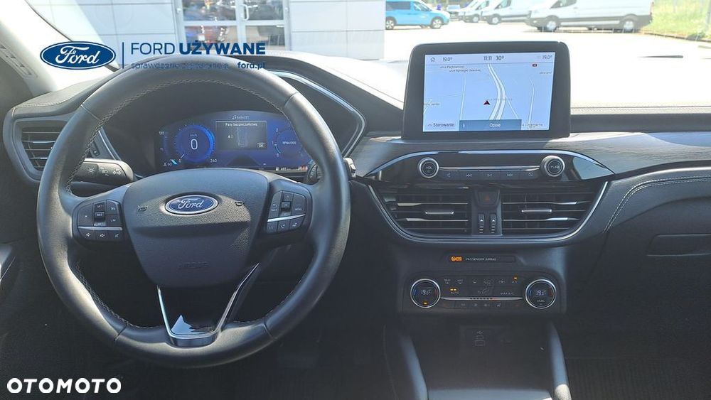 Ford Kuga - 10