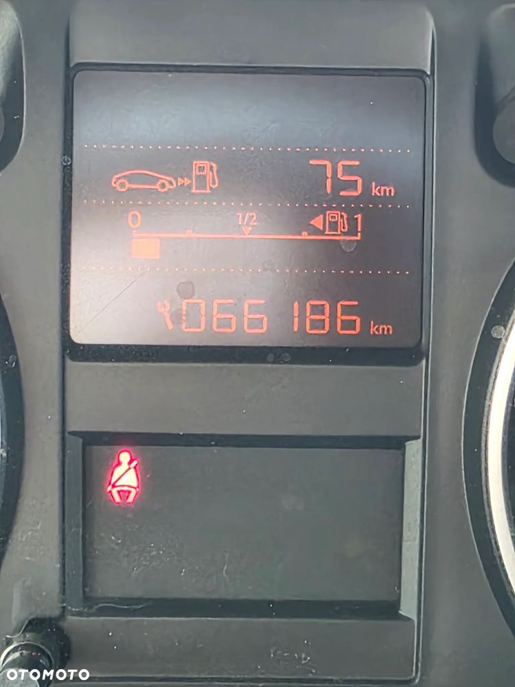 Peugeot 301 1.2 VTi/Pure Tech Active - 17