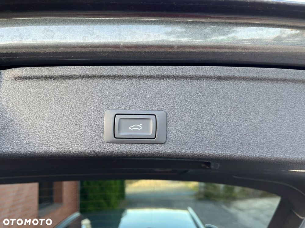 Audi A4 Avant 35 TDI S tronic S line - 37