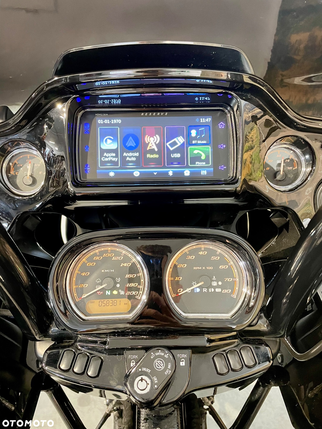 Harley-Davidson Touring Road Glide - 13
