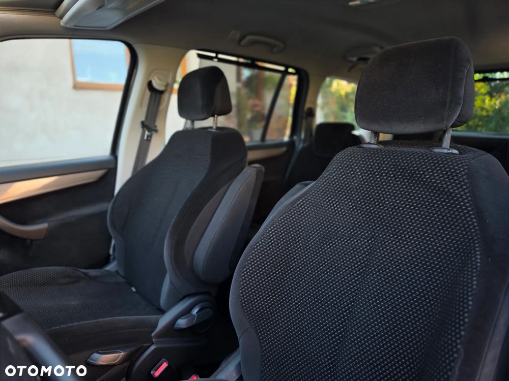 Citroën C4 Grand Picasso - 13