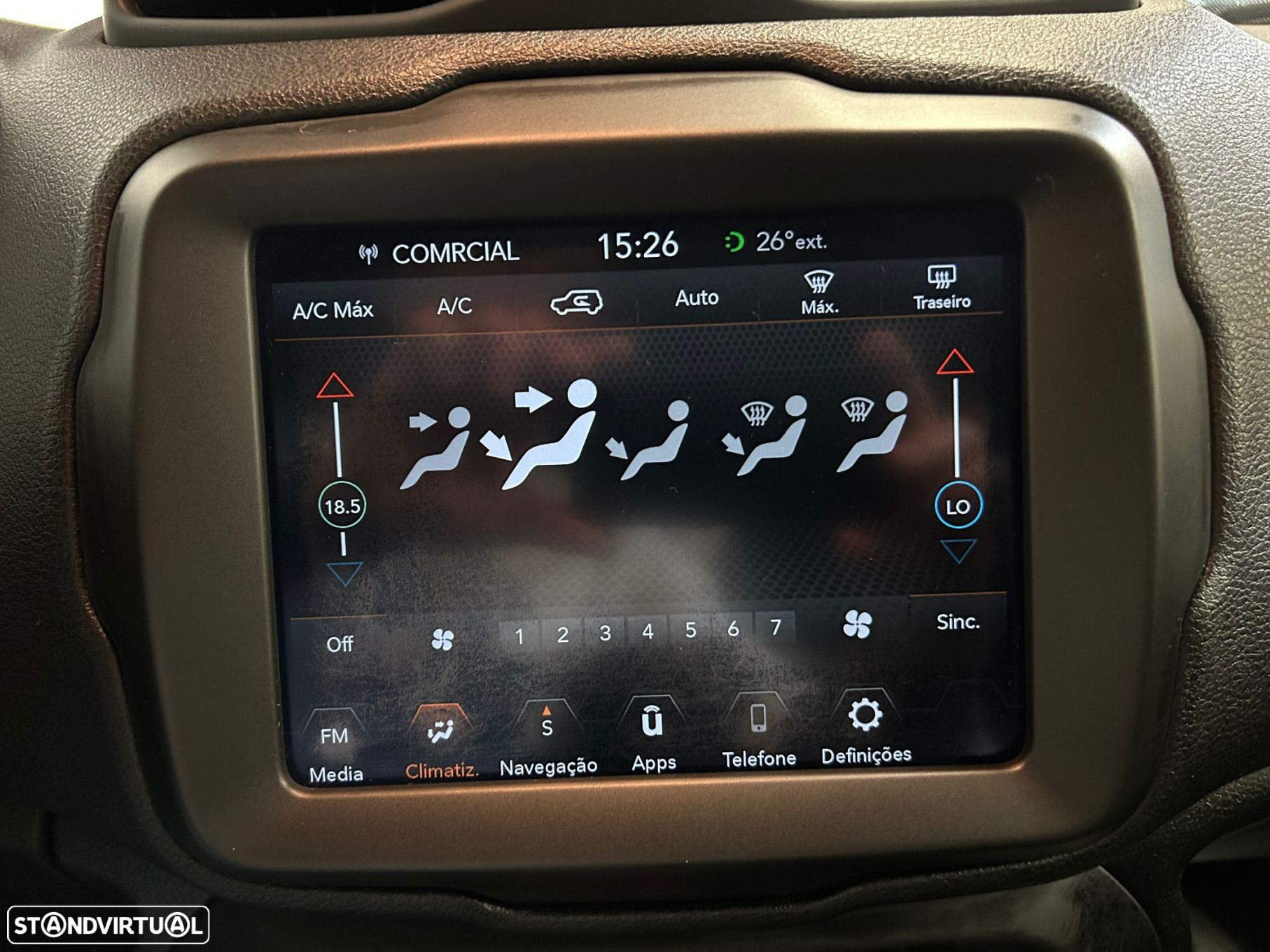 Jeep Renegade 1.0 T Limited - 28
