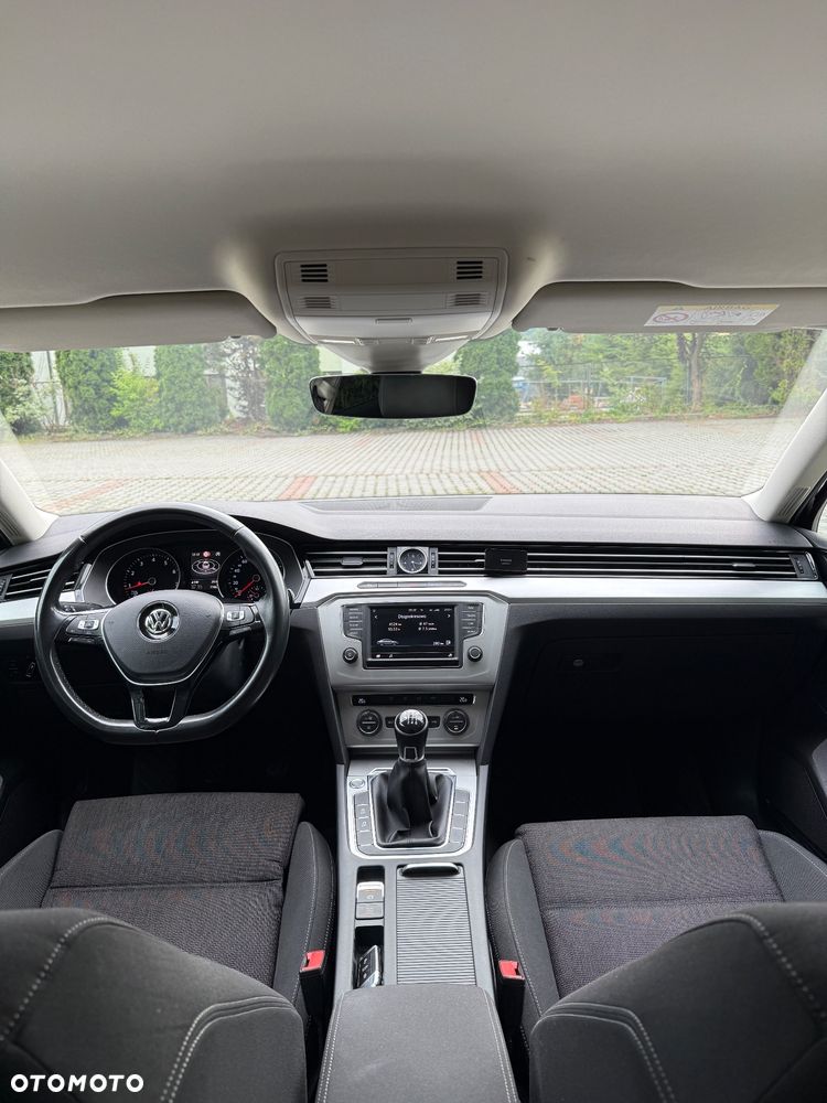 Volkswagen Passat 1.8 TSI BMT Comfortline - 13