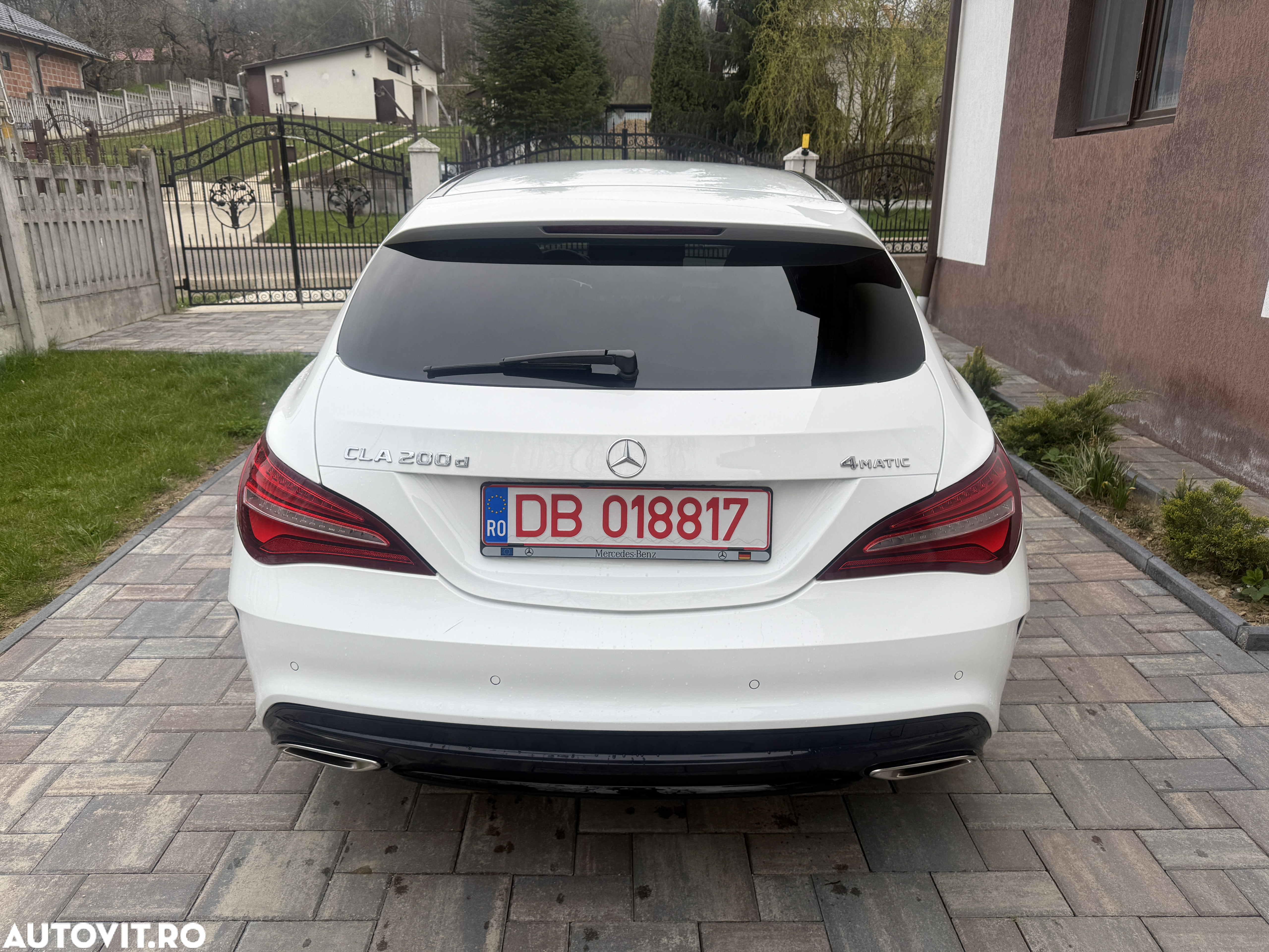 Mercedes-Benz CLA Shooting Brake 200 (CDI) d 4Matic 7G-DCT AMG Line - 3