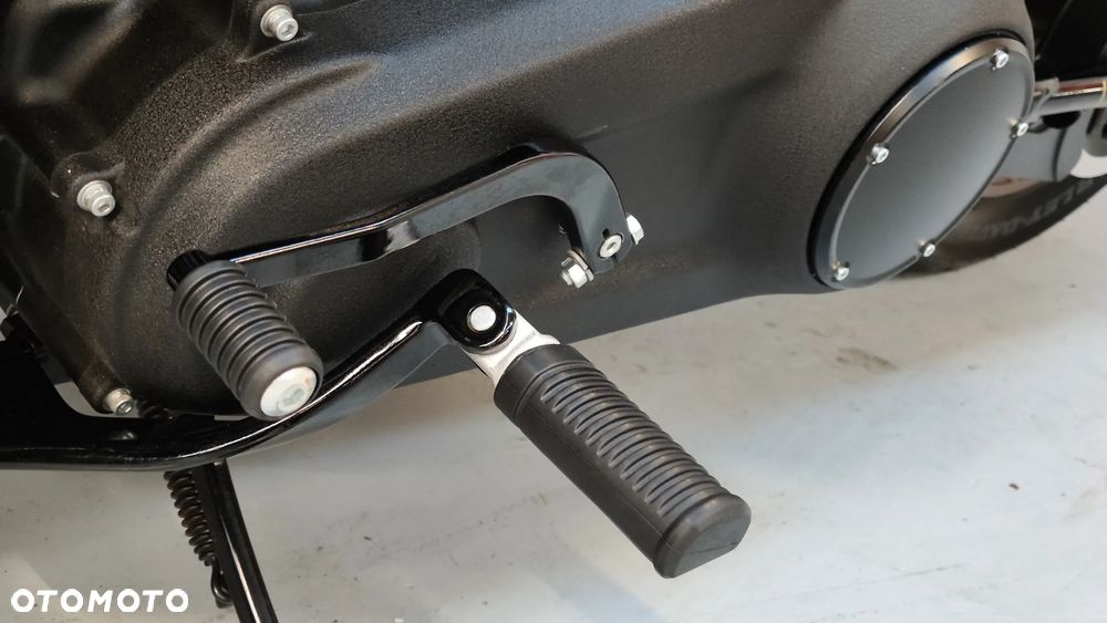 Harley-Davidson Dyna Low Rider - 28