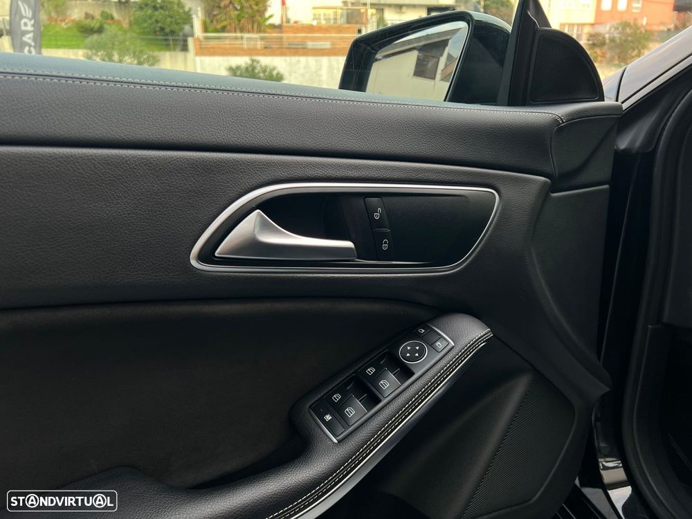 Mercedes-Benz CLA 180 d Shooting Brake AMG Line - 14