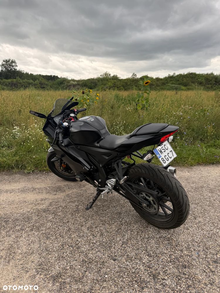 Yamaha R125 - 4