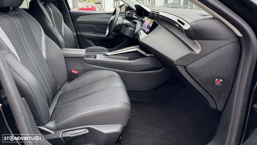 Peugeot 308 1.6 Hybrid Allure Pack e-EAT8 - 11