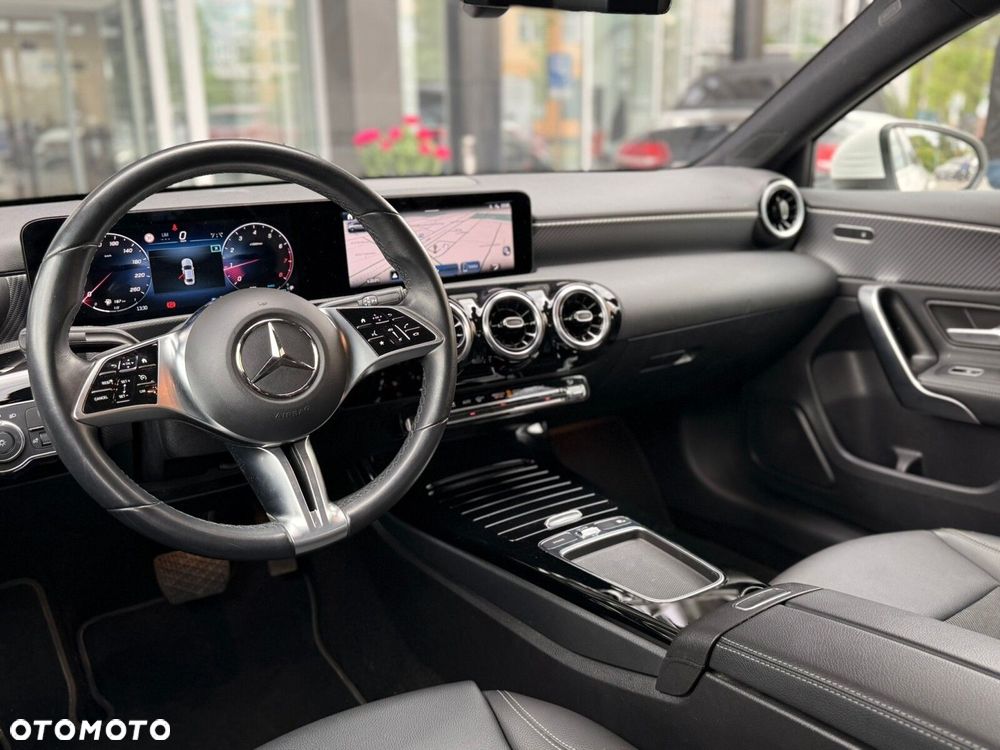 Mercedes-Benz Klasa A 200 Progressive 7G-DCT - 5