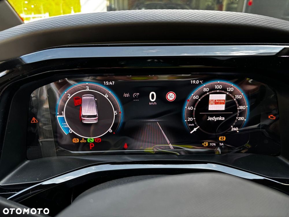 Volkswagen Multivan - 26