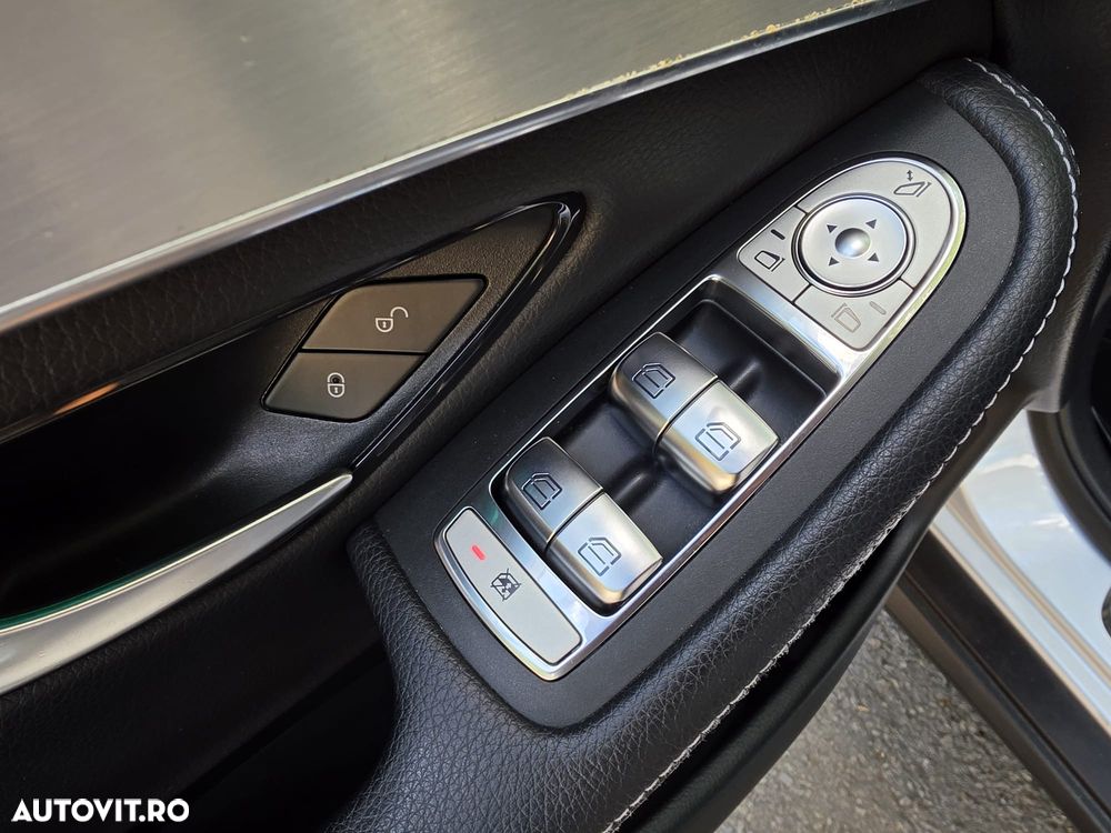 Mercedes-Benz GLC 220 d 4MATIC 9G-TRONIC AMG Line - 31