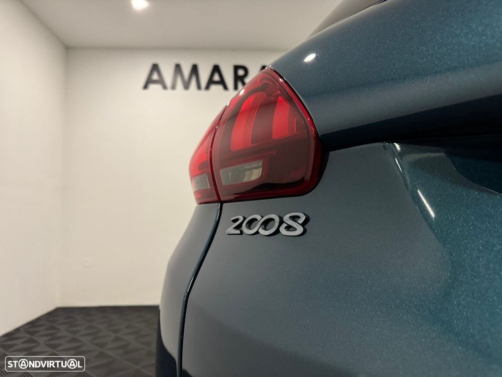 Peugeot 2008 1.6 BlueHDi Style - 23
