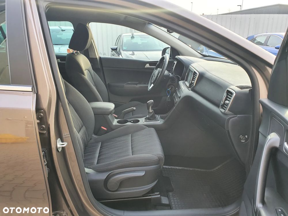 Kia Sportage 1.6 GDI M 2WD - 23