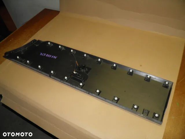 LISTWA PRAWA MAN TGE VW CRAFTER 2022r - 7