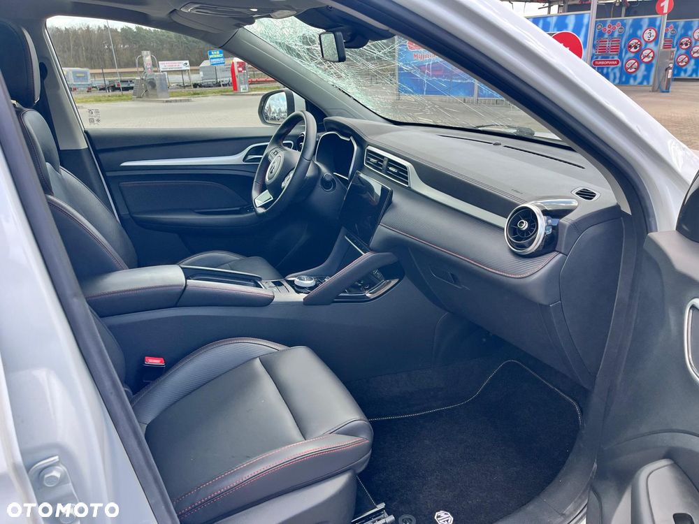 MG ZS Maximal Luxury - 9