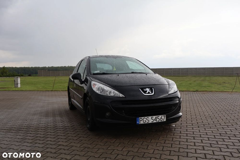Peugeot 207 - 2