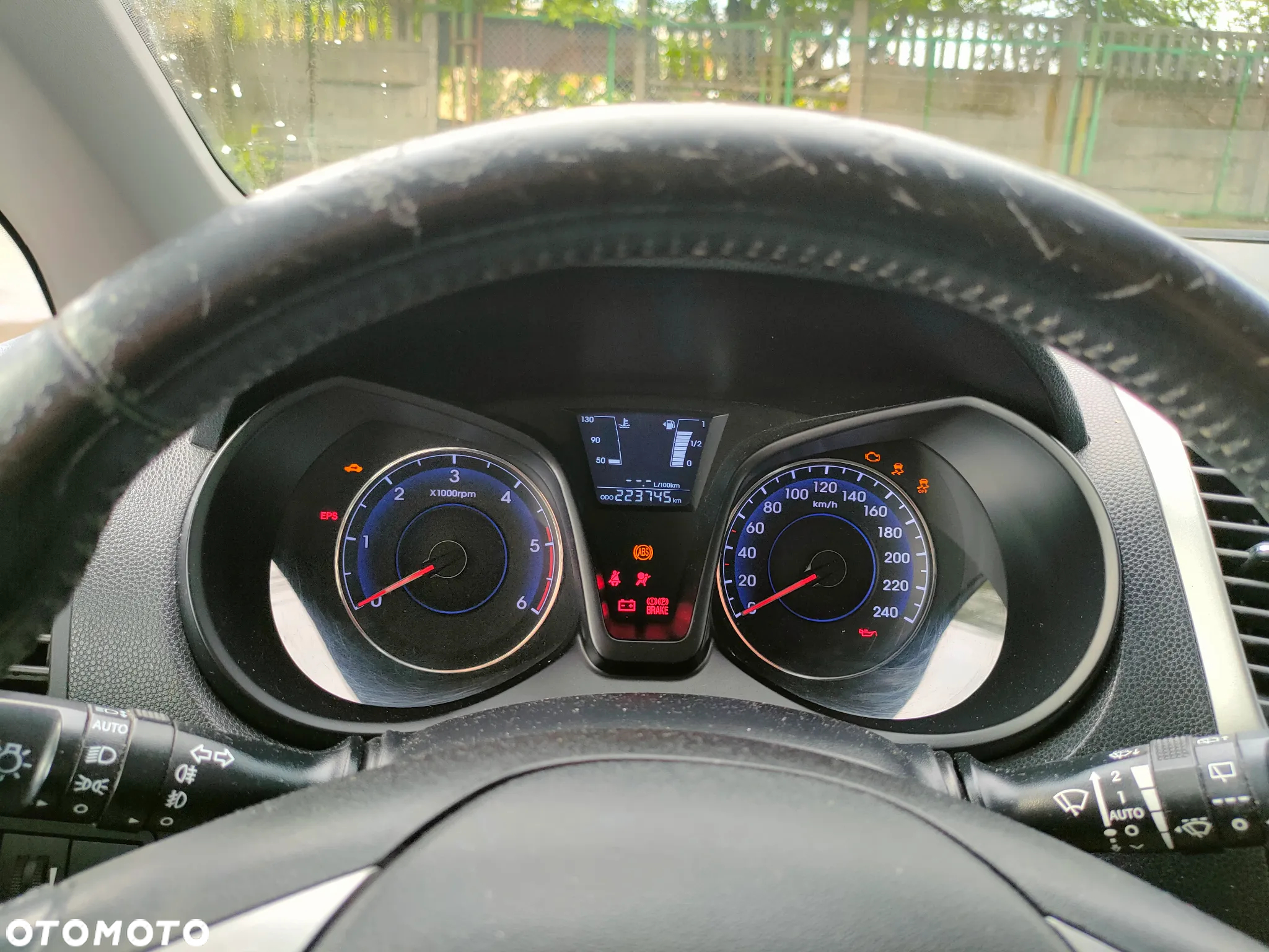 Hyundai ix20 1.4 CRDi BlueDrive Classic + - 16