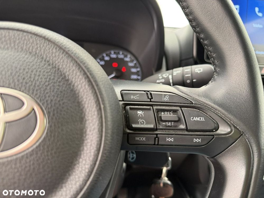 Toyota Yaris 1.5 Comfort - 23