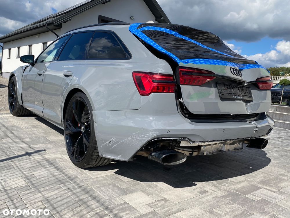 Audi RS6 Avant - 9