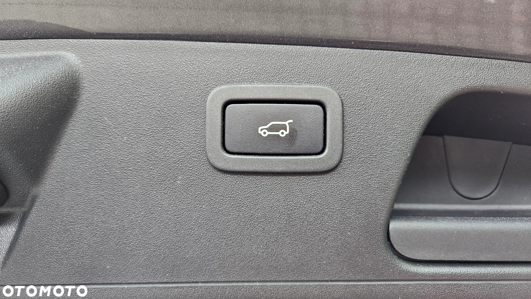 Jaguar E-Pace 2.0 i4D FWD R-Dynamic S - 15