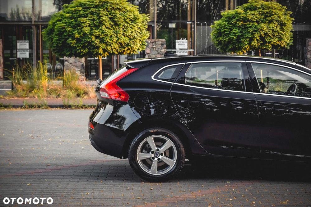 Volvo V40 D2 Momentum - 18