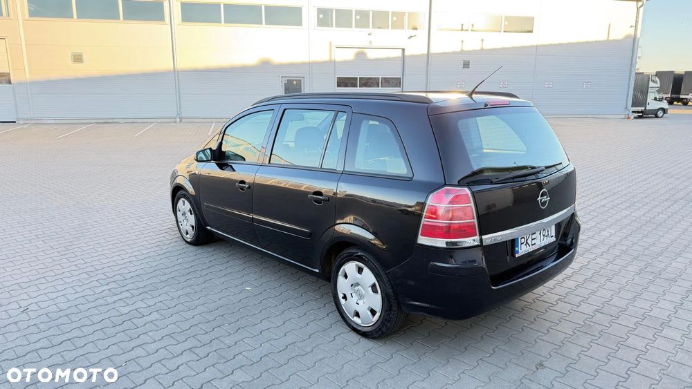 Opel Zafira 1.6 Enjoy - 16