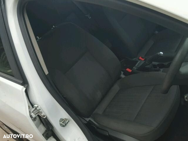 Dezmembrez Opel Astra J 1.7 CDTI Alb 5 usi - 6