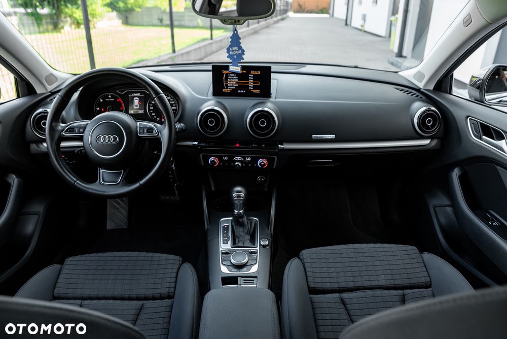 Audi A3 Sportback 2.0 TDI quattro S tronic design - 24