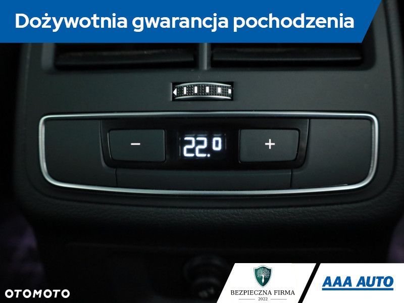 Audi A4 Limousine - 12