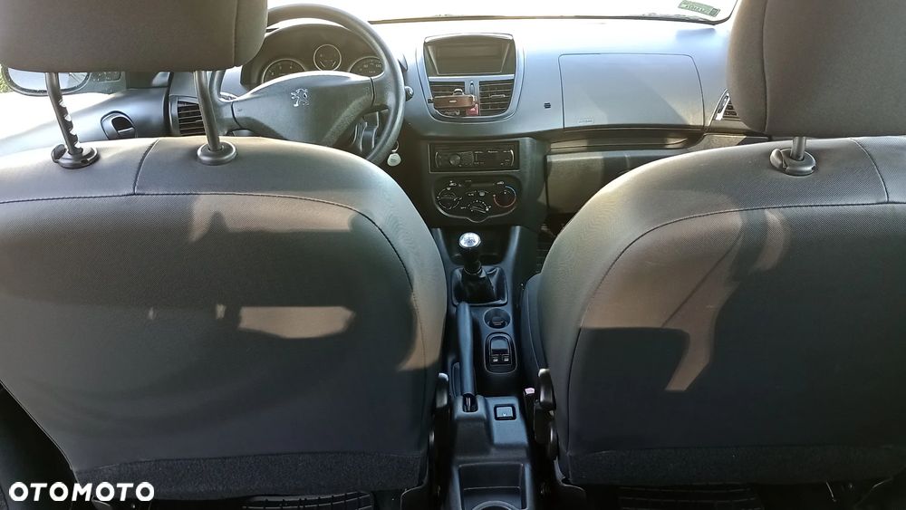 Peugeot 206 - 11