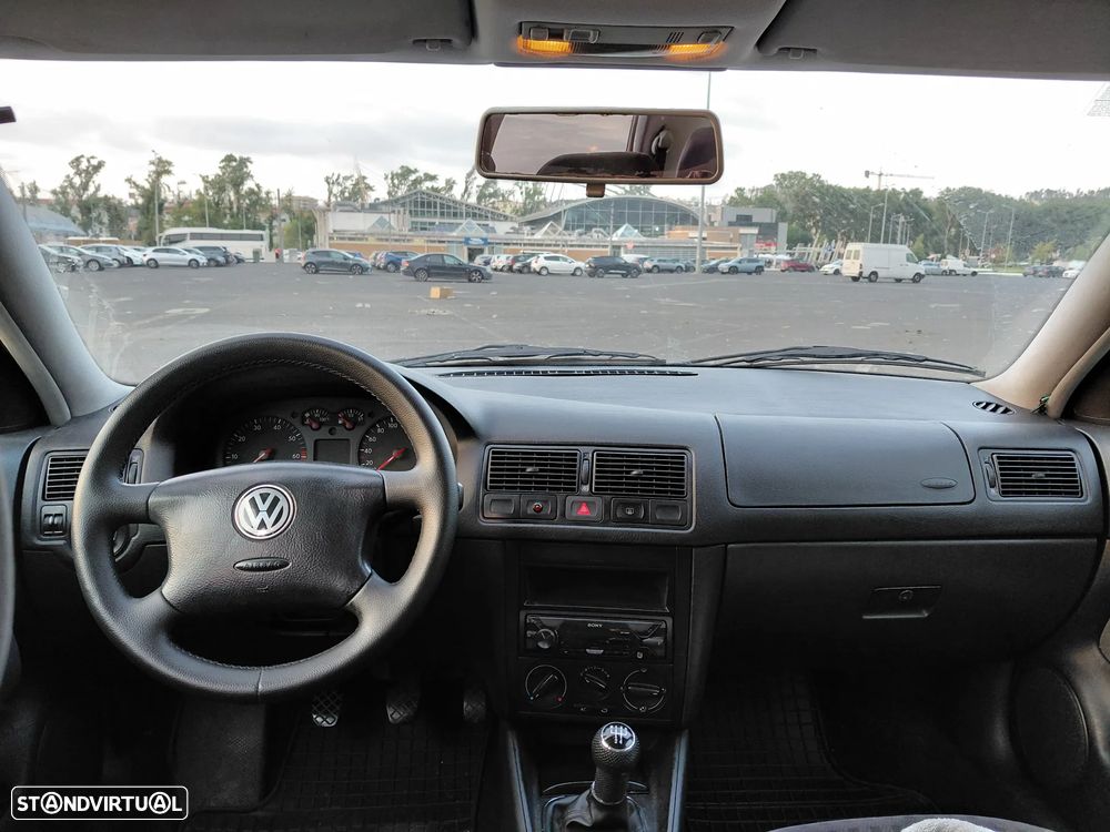 VW Golf 1.4i Confort - 6