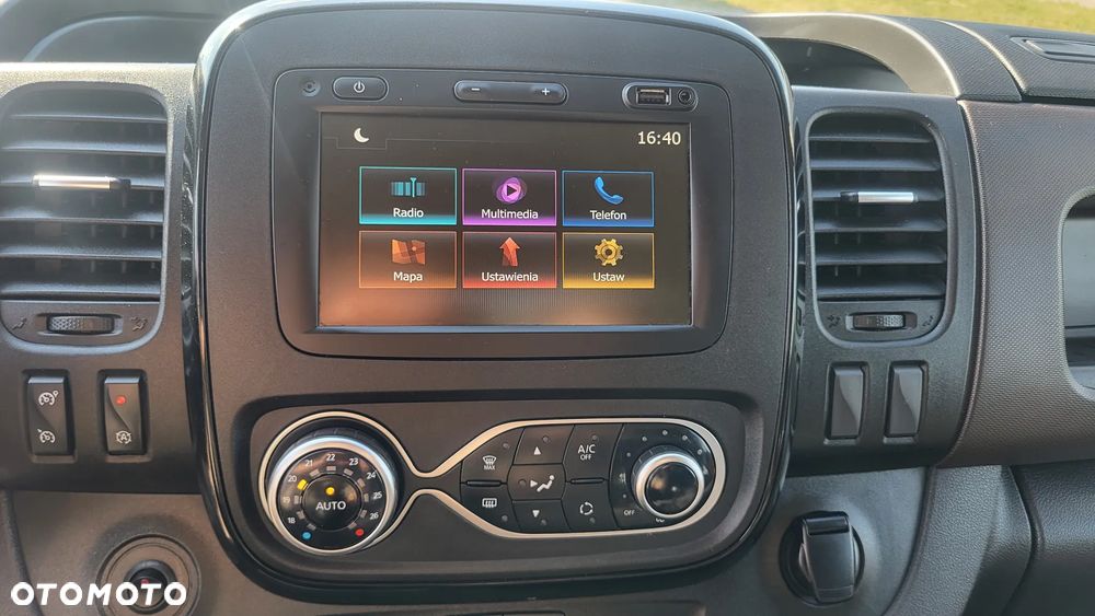 Renault Trafic - 12