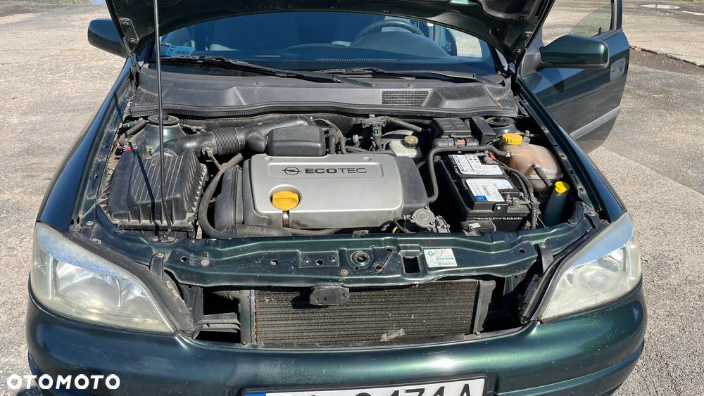 Opel Astra 1.4 16v GL - 13