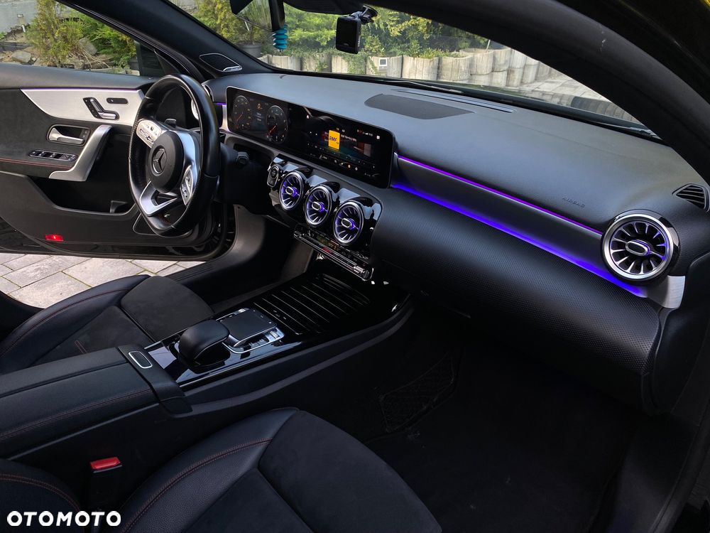 Mercedes-Benz Klasa A 250 Edycja specjalna 7G-DCT - 13