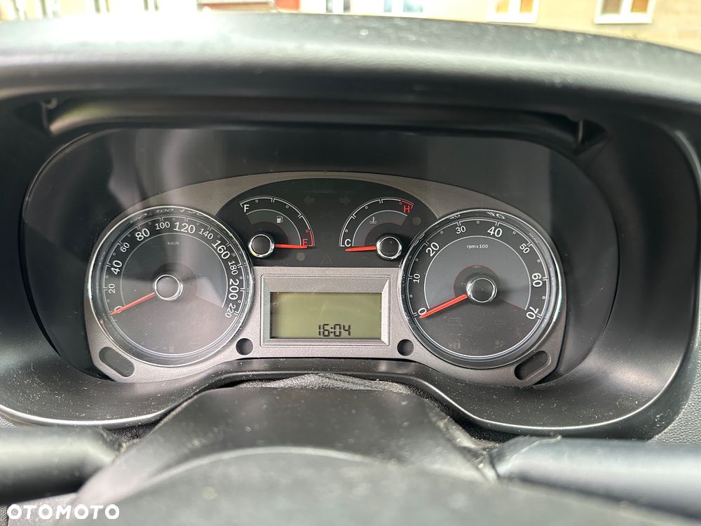 Fiat Linea 1.4 Active - 14