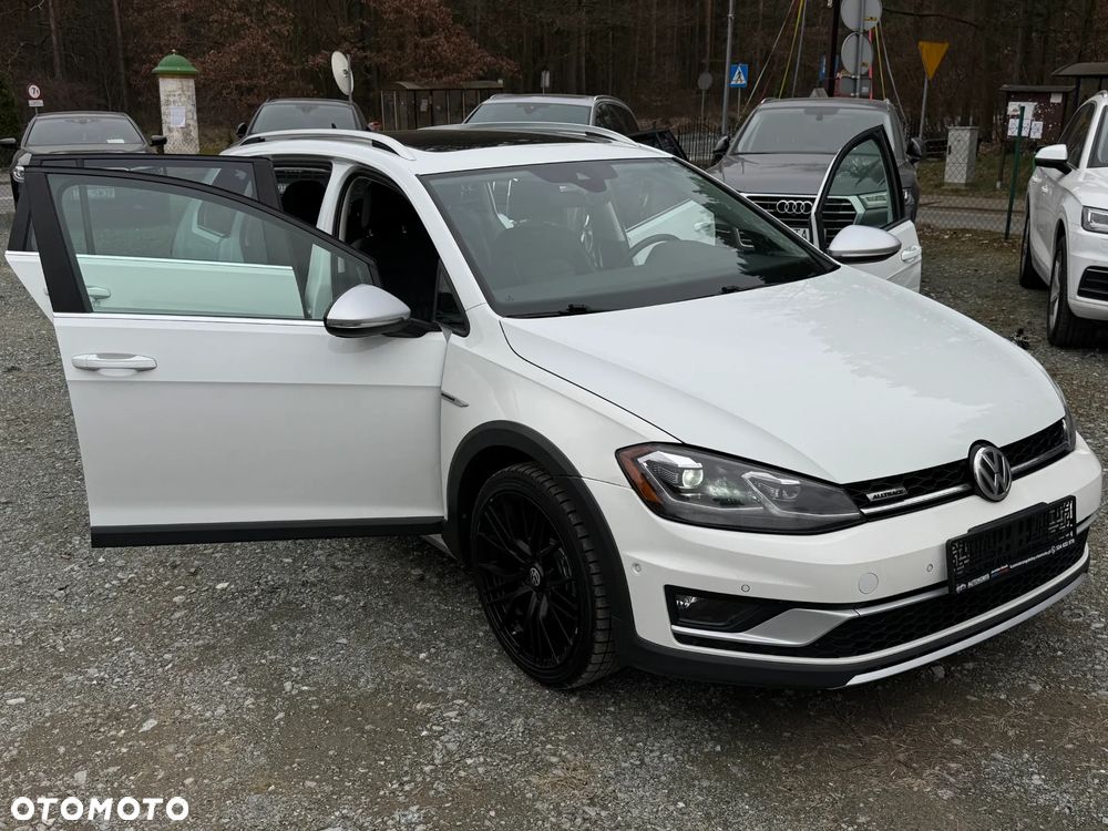 Volkswagen Golf - 40