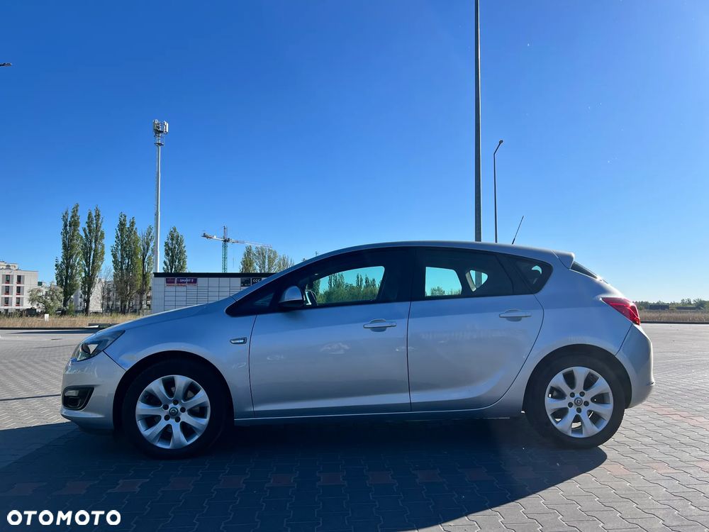 Opel Astra 1.6 CDTI Enjoy - 2