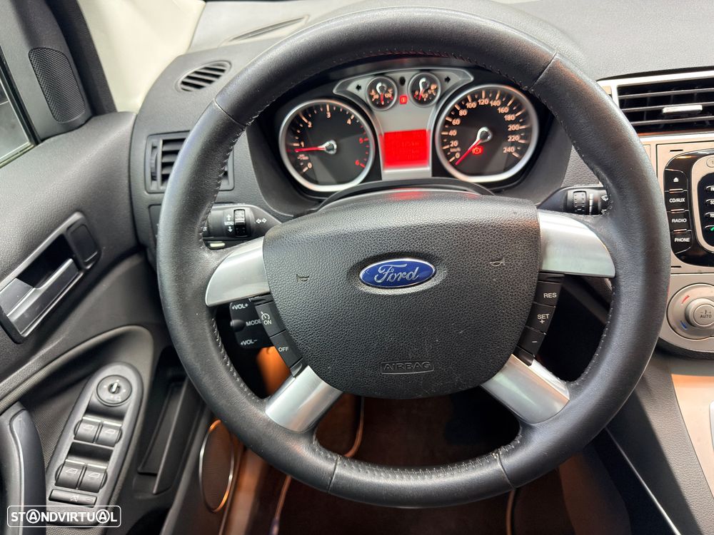 Ford Kuga 2.0 TDCi Titanium - 23