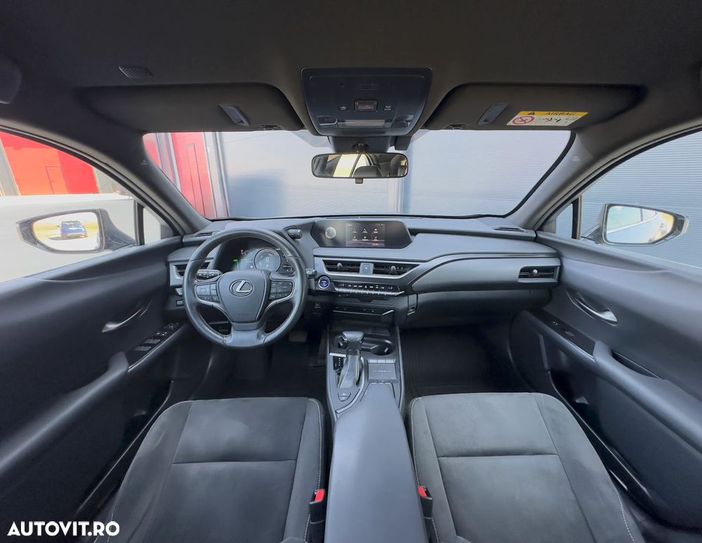 Lexus UX - 20