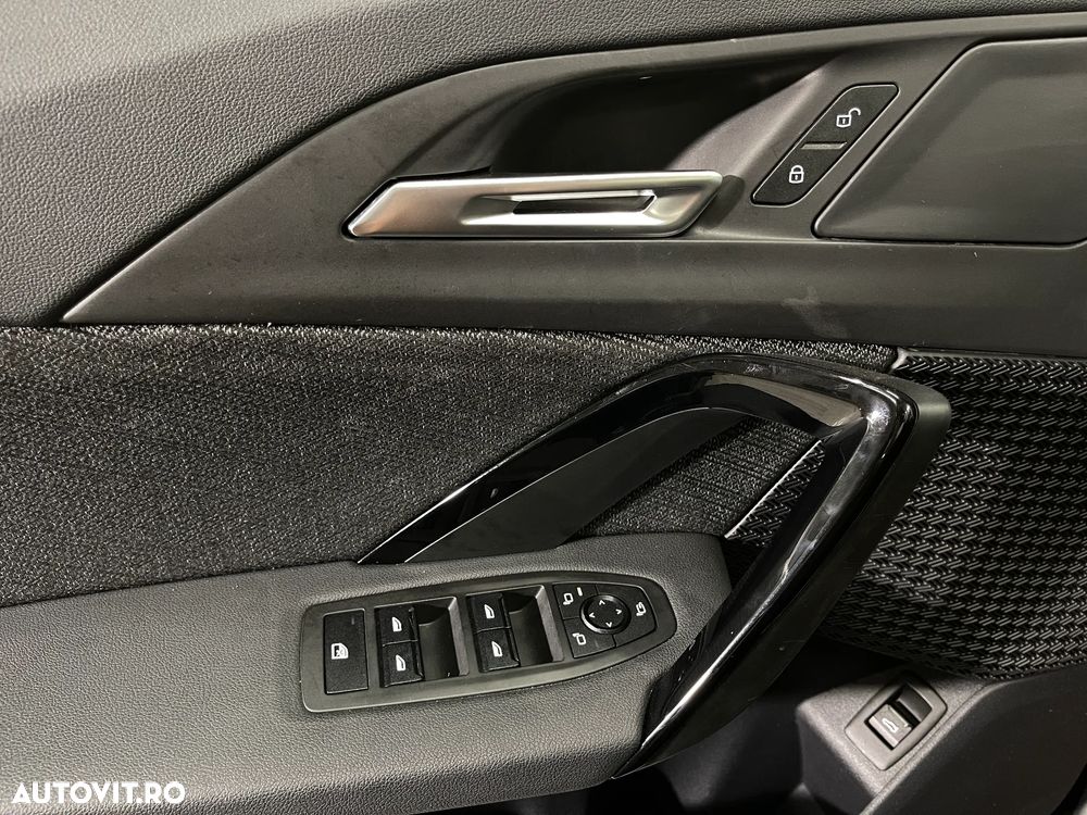 BMW X1 sDrive20i AT MHEV - 31
