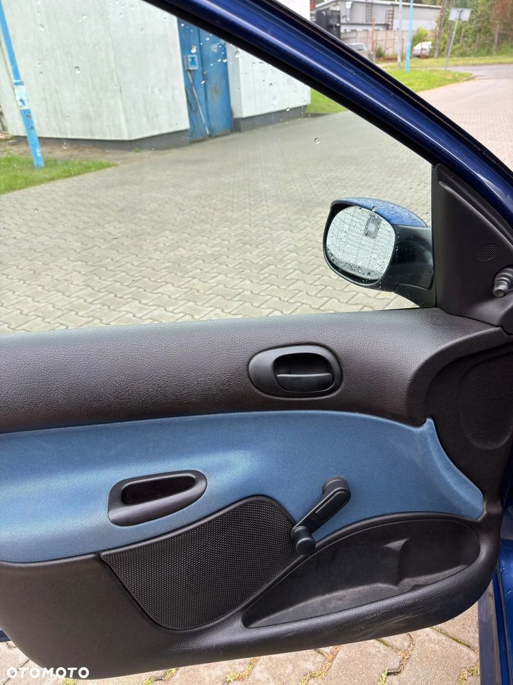 Peugeot 206 - 12