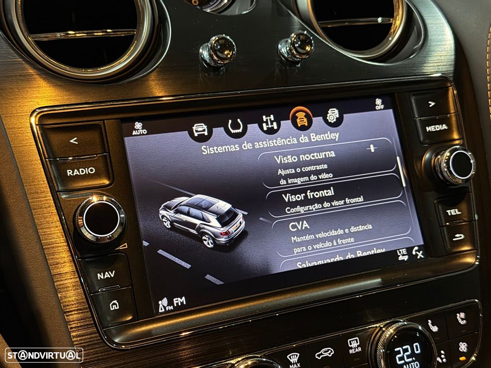 Bentley Bentayga V8 - 38