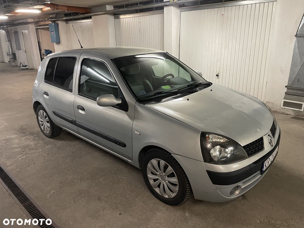 Renault Clio 1.4 16V Privilege - 6