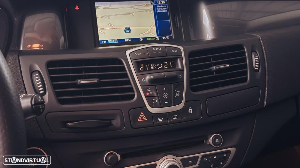 Renault Laguna Break 2.0 dCi GT 4Control - 17