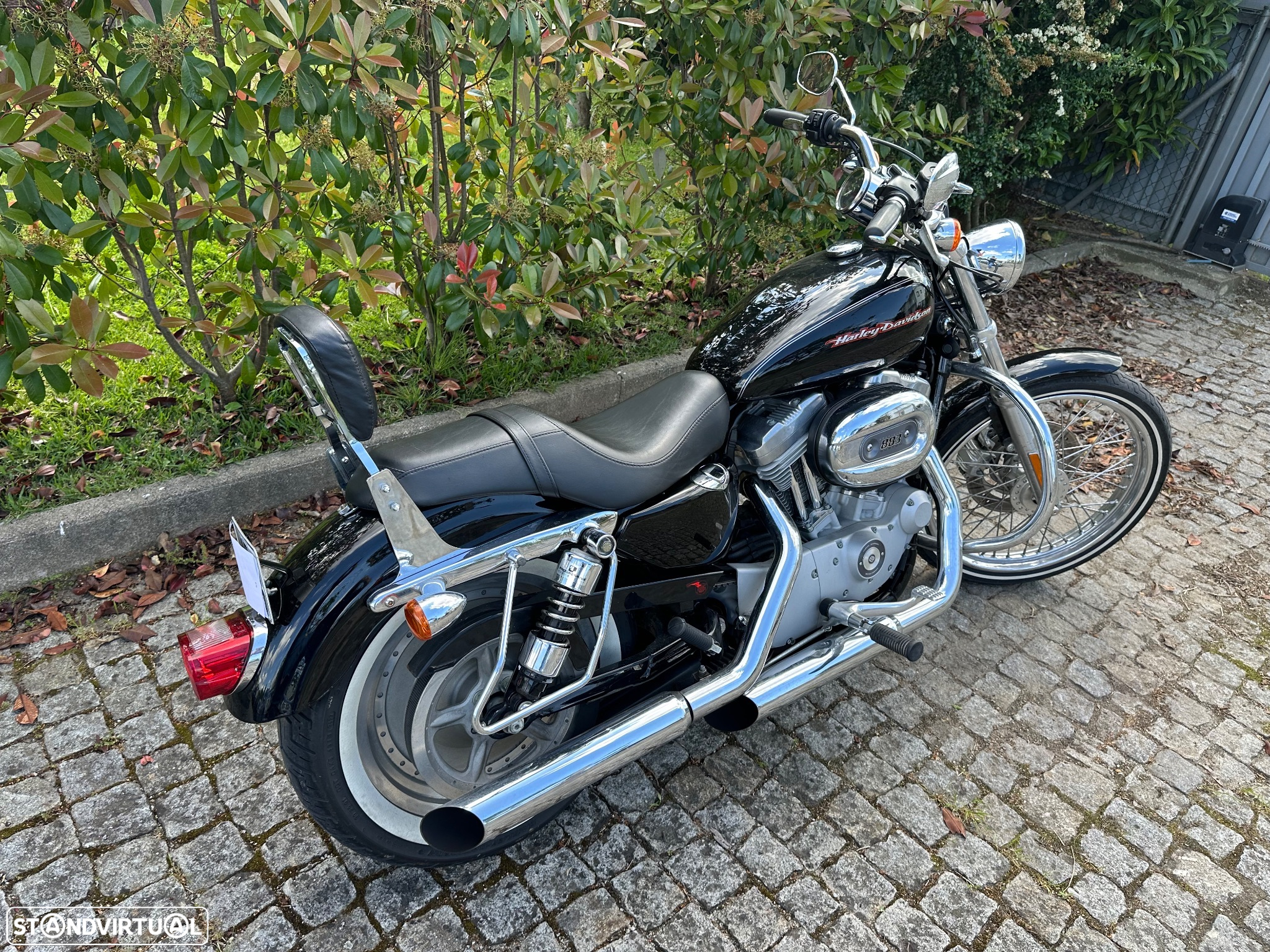 Harley-Davidson 883 - 9